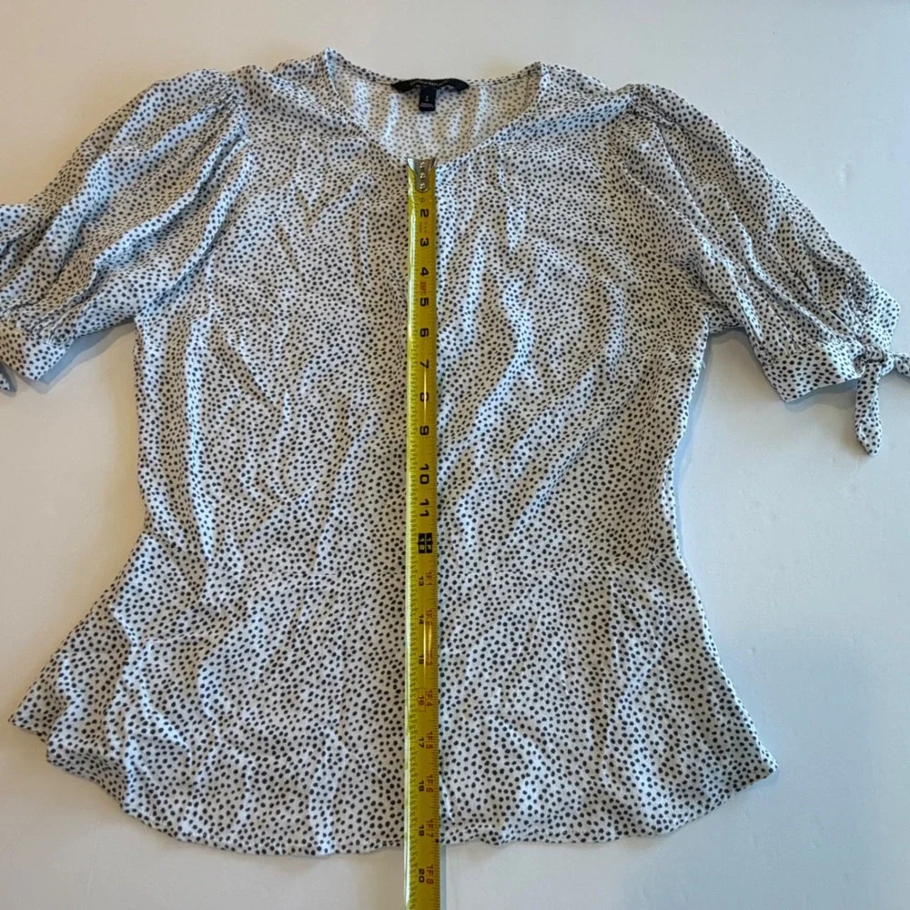 Banana Republic Polka Dot Puff Sleeve Blouse White Black Keyhole‎ Neck Small